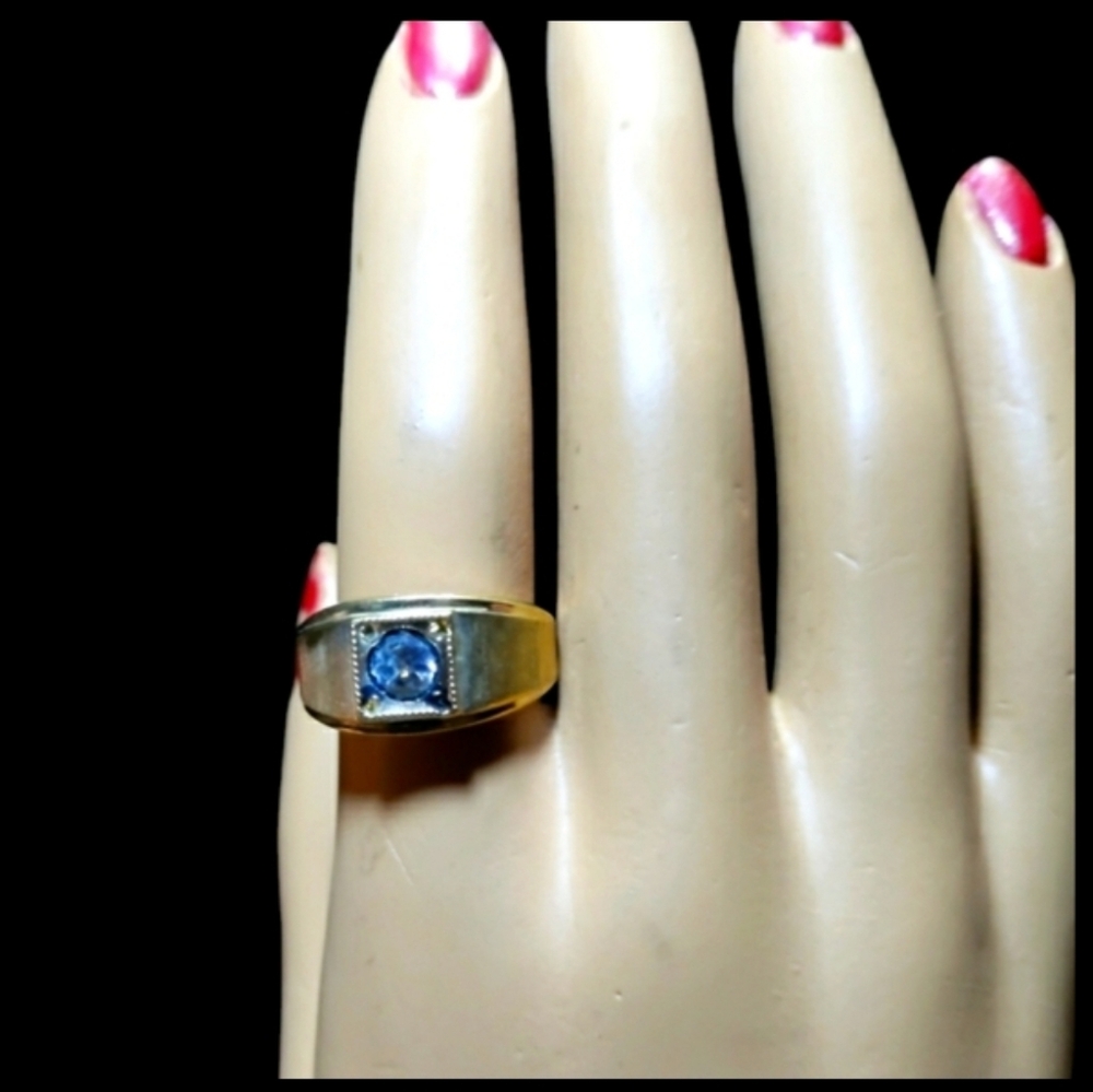 Ring ( unisex 18 carat gold)